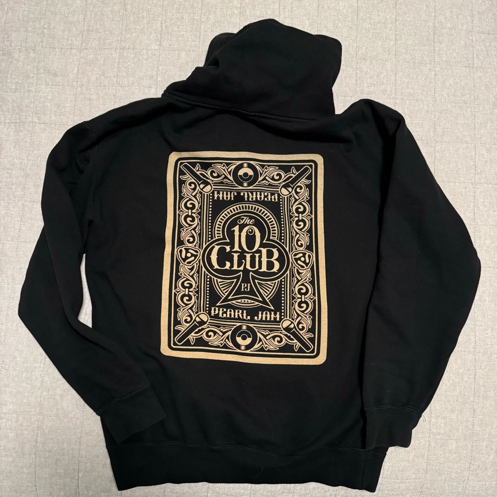 USED and RARE. Pearl Jam fan club (Ten Club) black hoodie. Size M.